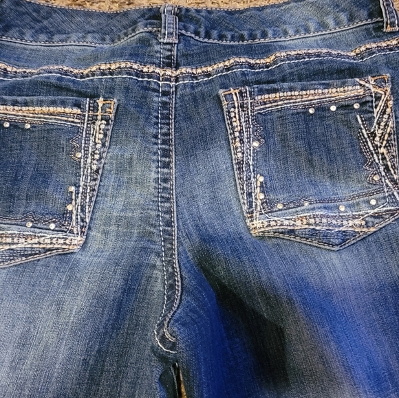 Maurices capris size 7/8 - Picture 5 of 5